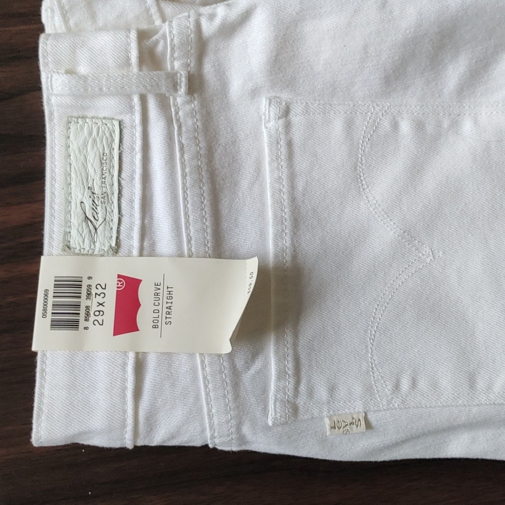 Levi's white women's straight leg jeans 29x32 NWT